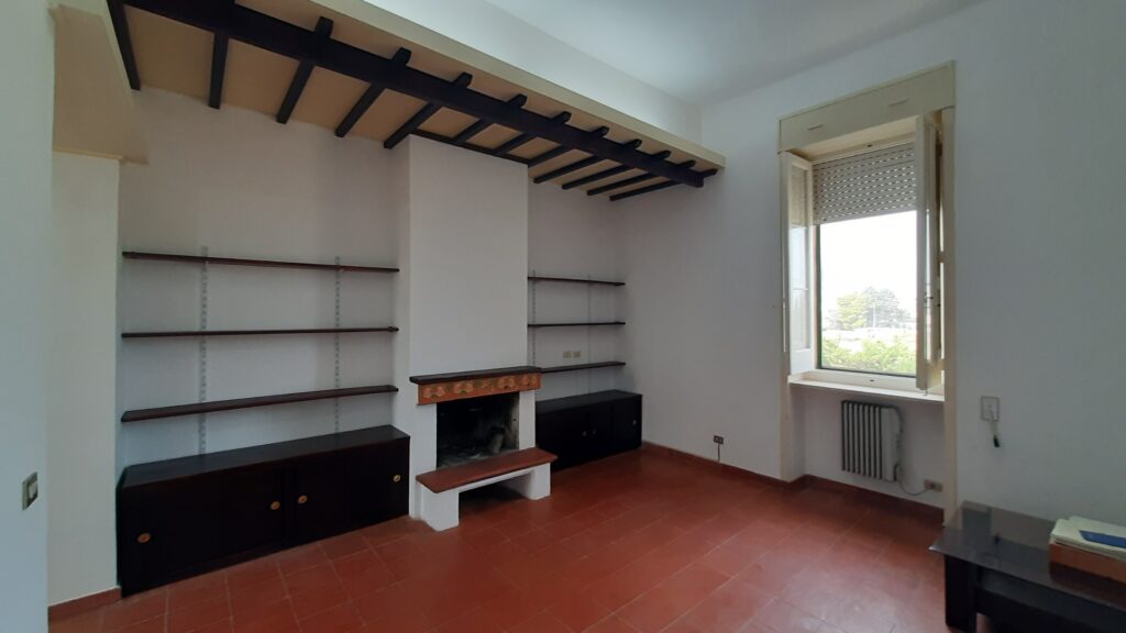 Campi Salentina – Appartamento in zona residenziale image 3